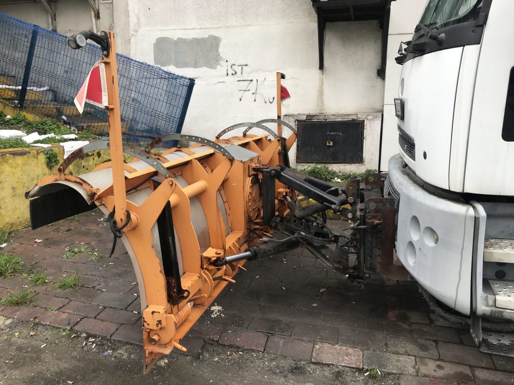 Şahinoğlu ArGe - Kar Küreme Aracı Ekipman Çözümleri